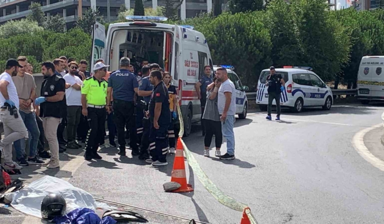 Bağcılar’da motosikleti ile kaza yapan polis memuru hayatını kaybetti