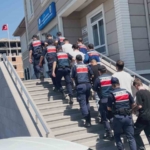 Bakanın adıyla sosyal medyada dolandırıcılık: 4 ilde operasyonda 7 gözaltı
