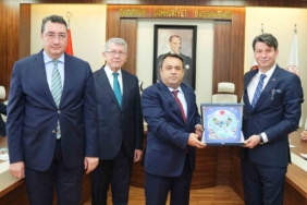 Bakırköy Adliyesi’nden yeni görev yerlerine atanan cumhuriyet başsavcılarına veda töreni