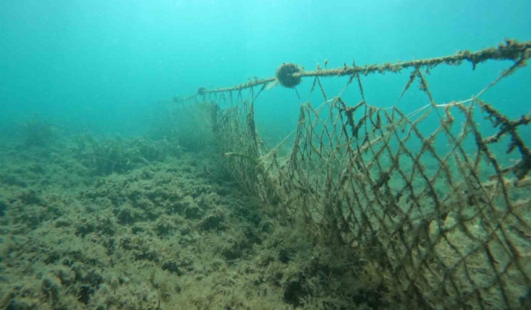 Balıkesir Büyükşehir, denizleri hayalet ağlardan arındırıyor