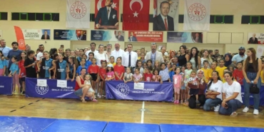 Balıkesir’de yaz spor okullarına bin 200 çocuk katılıyor