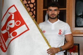 Balıkesirspor, Ahmet Gülay ve Hüseyin Altıntaş ile sözleşme imzaladı