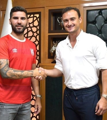 Balıkesirspor, Cenk Özbey’i kadrosuna kattı
