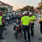 Bandırma’da motosiklet sürücülerine ekipman kullanımının önemi hatırlatıldı