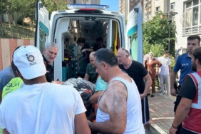 Başakşehir’de facia: İnşaat işçileri çöken iskelenin altında kaldı: 2 ağır yaralı