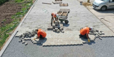 Başiskele’de parke yol çalışmaları devam ediyor