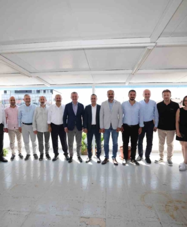 Başkan Büyükakın: "Birinci önceliğimiz kenti depreme hazırlamak"