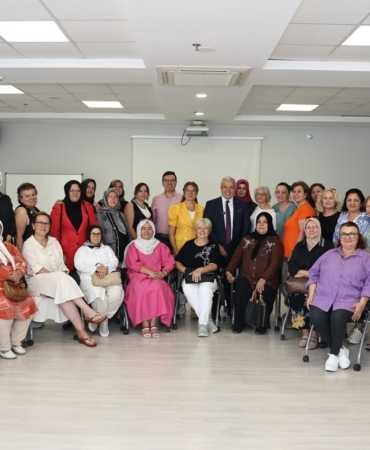 Başkan Şadi Özdemir kadın dernekleriyle buluştu