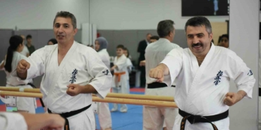 Başkan Yılmaz belediyecilikte karakuşağa yükseldi...