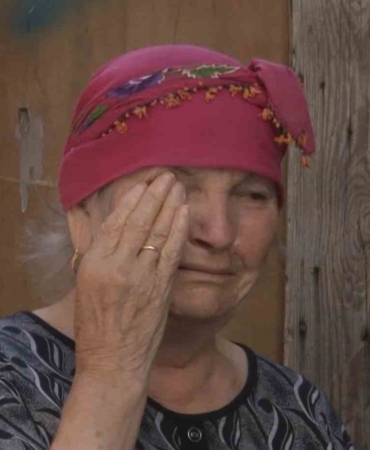 Bayrampaşa’da balkon çöktü: Büyük korku yaşayan yaşlı kadın gözyaşlarını tutamadı