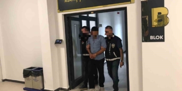 "Ben sana çeyrek taktım, sen bana altın takmadın" kavgasının sanıkları hakim karşısında