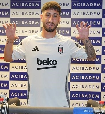 Beşiktaş Can Keleş’in lisansını çıkardı