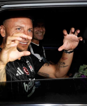 Beşiktaş, Ciro Immobile ile 2 yıllık sözleşme imzaladı