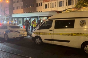 Beyazıt’ta raylara düşen adam tramvayın altında kalarak öldü