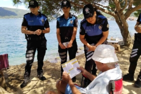 Beykoz Anadolu Kavağı sahilinde polisten boğulmalara karşı uyarı