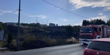 Beylikdüzü’nde otluk alanda korkutan yangın