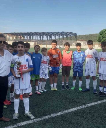 Bilecik U13 Gençler Ligi şampiyonu oldular