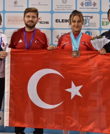 Bilecikli milli sporcu 3 bronz madalya birden kazandı