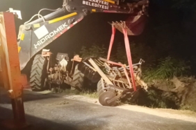 Bilecik’te devrilen traktörün altında kalan sürücü hayatını kaybetti