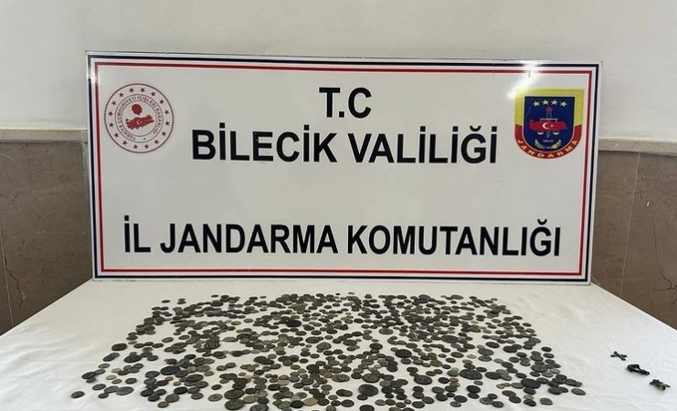 Bilecik’te Roma dönemine 794 adet sikke ele geçirildi
