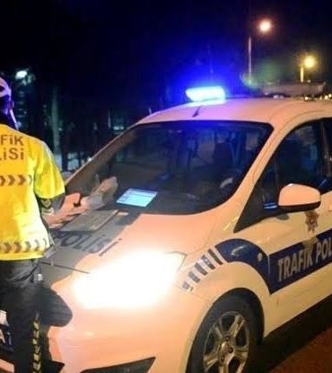 Bilecik’teki trafik denetimlerinde 82 araç sürücüsüne 122 bin 284 TL para cezası