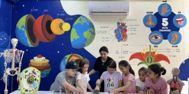 Bilgievi yaz okullarında hem eğleniyor hem öğreniyorlar