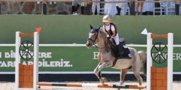 Binicilikte Sakarya’nın gururu oldu