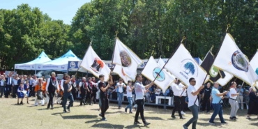 Binlerce Yörük Bozağaç’ta buluştu