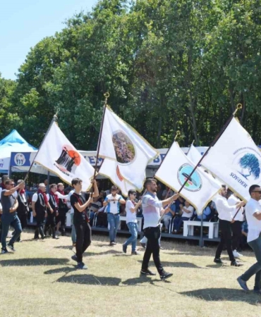 Binlerce Yörük Bozağaç’ta buluştu