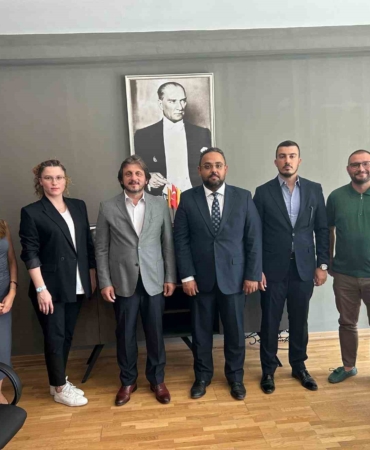 Birkan’dan Türk Hukuk Enstitüsü Bursa Şubesi’ne ziyaret