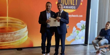 Bitlis balına Londra’dan ‘Altın Bal’ ödülü