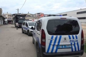 Boşanma davası sonrası eski eşini bacağından vurdu