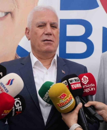 Bozbey makamını Mustafakemalpaşa’ya taşıdı