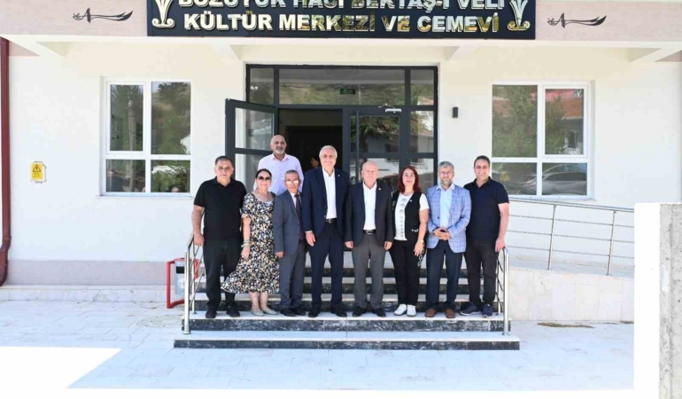 Bozüyük Cemevi’nden aşure ikramı