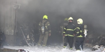 Bursa’da geri dönüşüm fabrikasında çıkan yangın söndürüldü