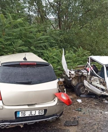 Bursa’da kayganlaşan yolda trafik kazası: 1 ölü, 3 yaralı