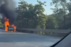 Bursa’da otomobil alev alev yandı