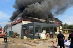 Bursa’da soğuk hava deposunda çıkan yangın kontrol altına alındı