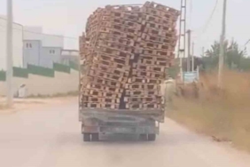 Bursa’da tehlikeli palet taşımacılığı kamerada