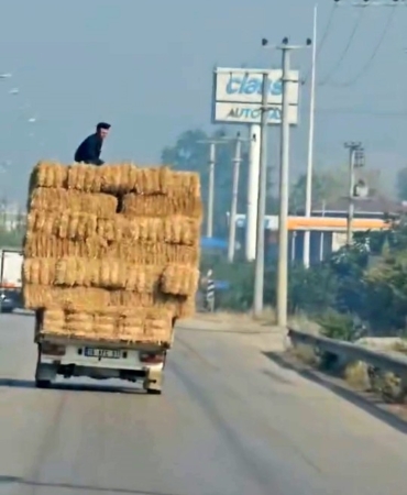 Bursa’da tehlikeli yolculuk kamerada