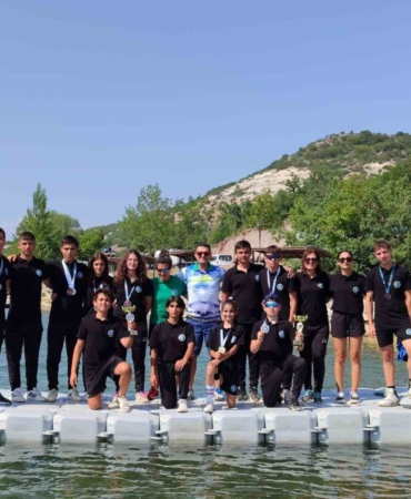 Bursalı kanoculardan 3 madalya