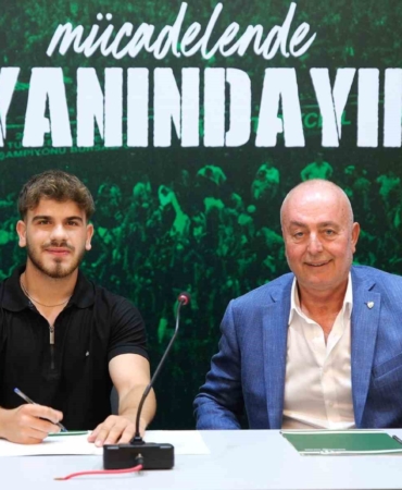 Bursaspor, Bilal Güney’le sözleşme yeniledi