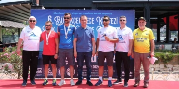 Büyükçekmece Körfezi 6.Yüzme Yarışması nefesleri kesti