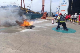 Büyükşehir itfaiyesinden firmaların acil durum ekiplerine eğitim