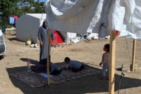 Çadırlarda yaşayan çocukların eğitimi için harekete geçildi