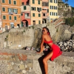 Camide çıplak poz veren Eda Taşpınar, İtalya’da ortaya çıktı