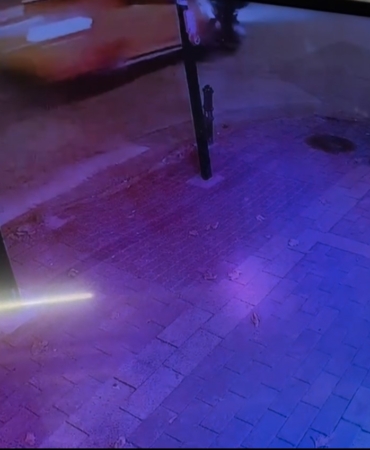 Can pazarı yaşanan kaza kamerada.. 2 kişi ağır yaralandı