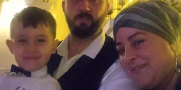 Çanakkale’de eşi tarafından pompalı tüfekle öldürülen anne ve çocuğu toprağa verildi