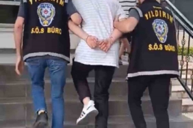 Çatıdan havaya defalarca ateş açmıştı: Çatıdan çatıya kaçarken yakalandı