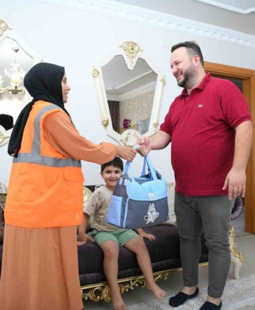 Çayırova Belediyesi’nden "hoş geldin bebek seti" hediyesi